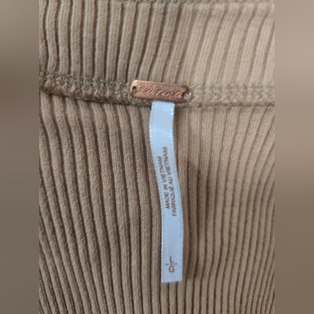 Free People Tan Ribbed Button-Front Top - Picture 3 of 6